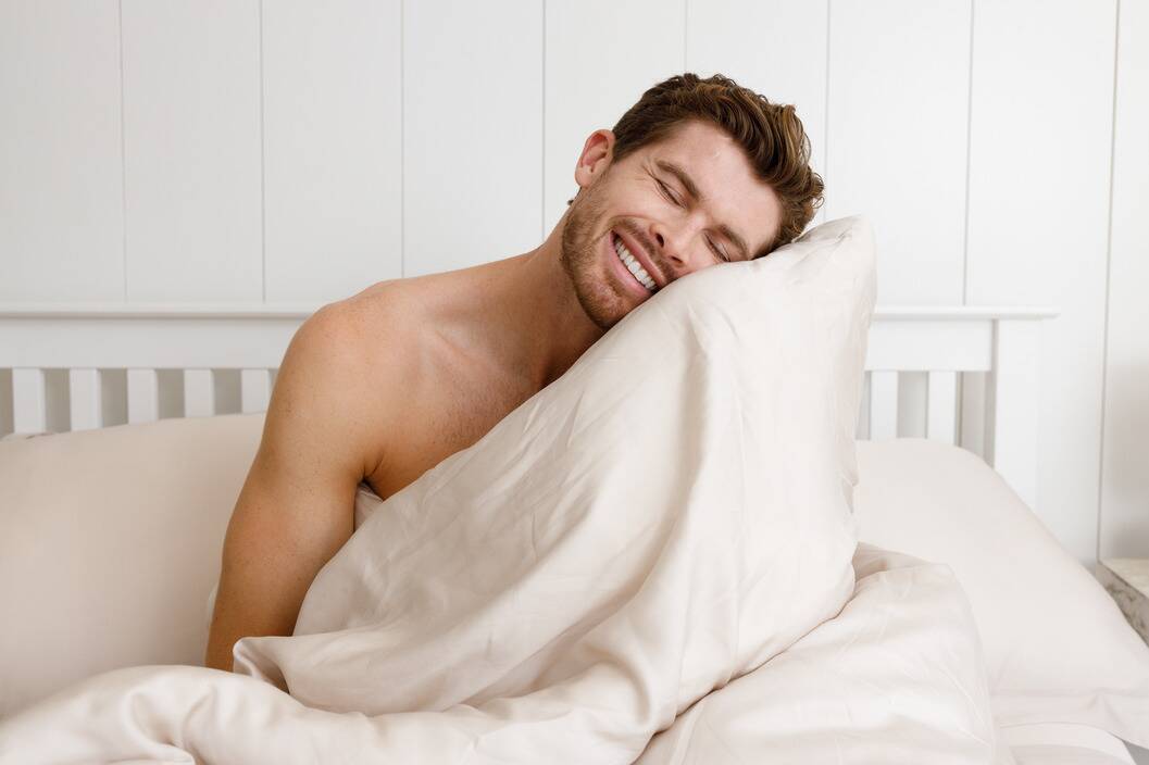 Silk Pillowcase Benefits for Hair