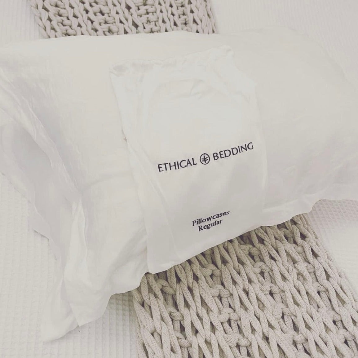 Bettlaken-Set in Weiß (Bestseller)