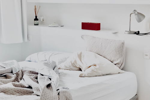 Eucalyptus Sheets vs Cotton Sheets: Which is Best for You and the Planet?