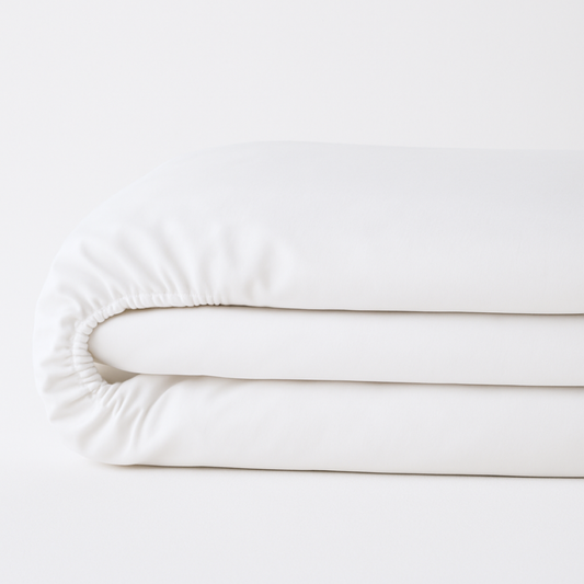 Drap-housse en blanc (soie d'eucalyptus) 
